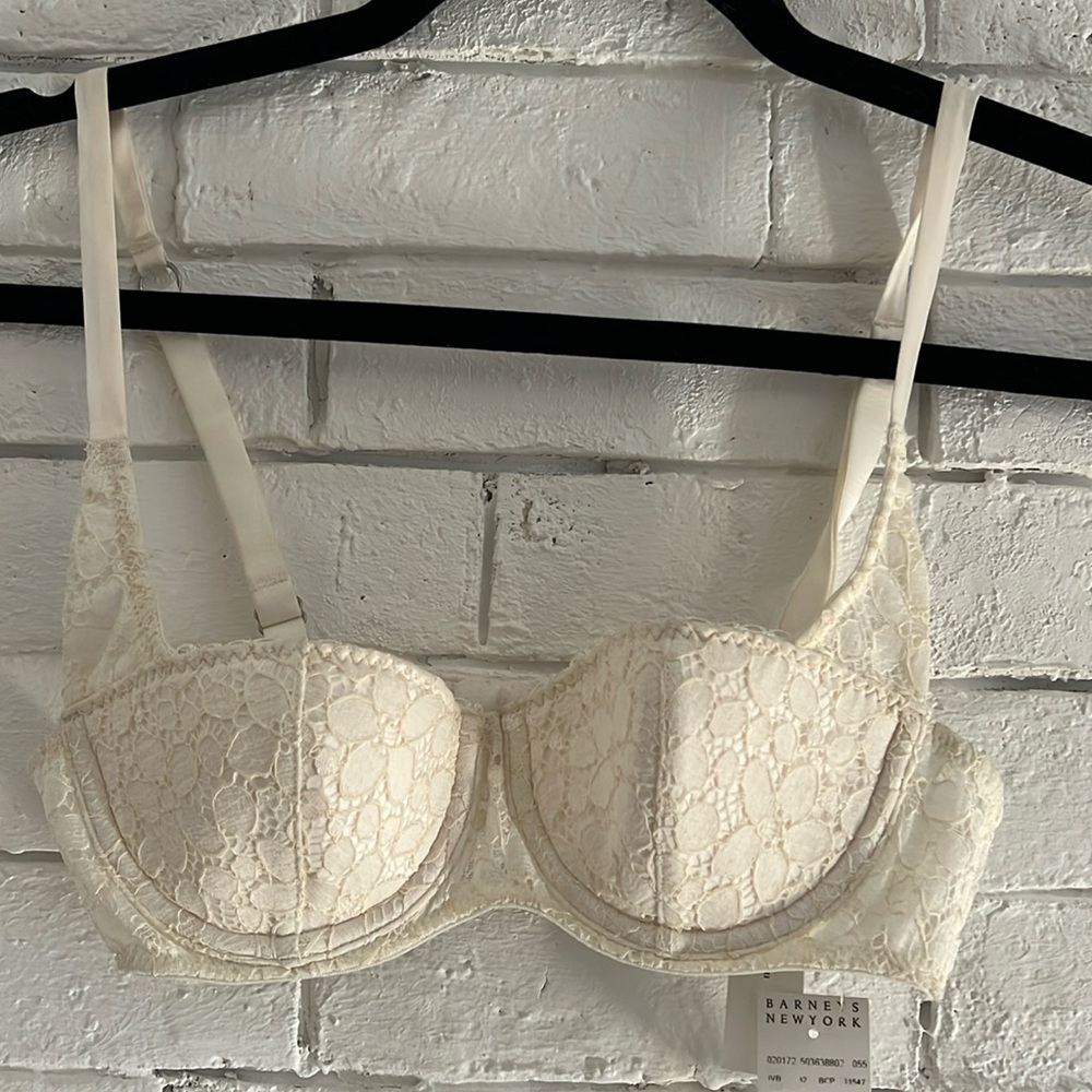 Fleur du Mal ivory bra 32 B